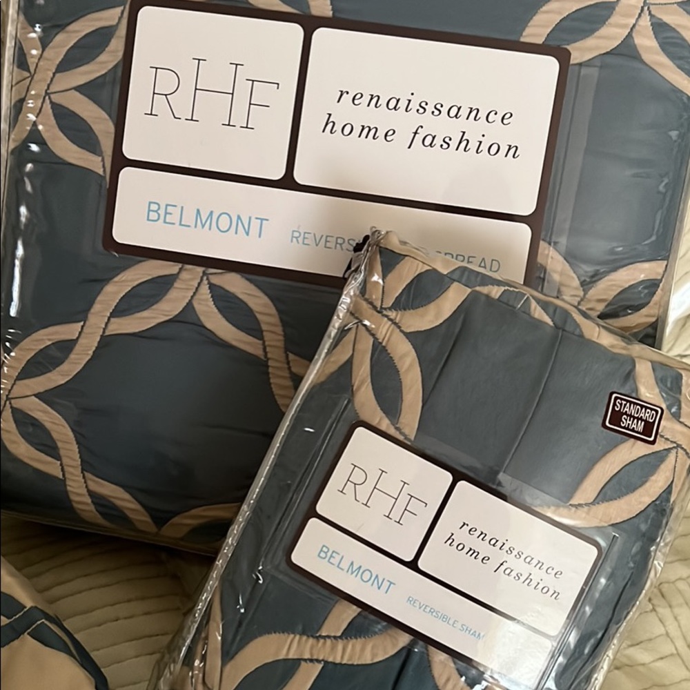 Reversible Queen Bedspread and Standard Shams